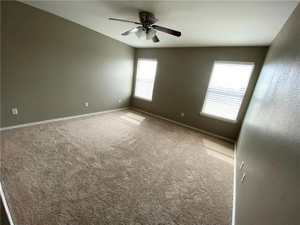 12817 Chime Drive Manor, TX 78653
