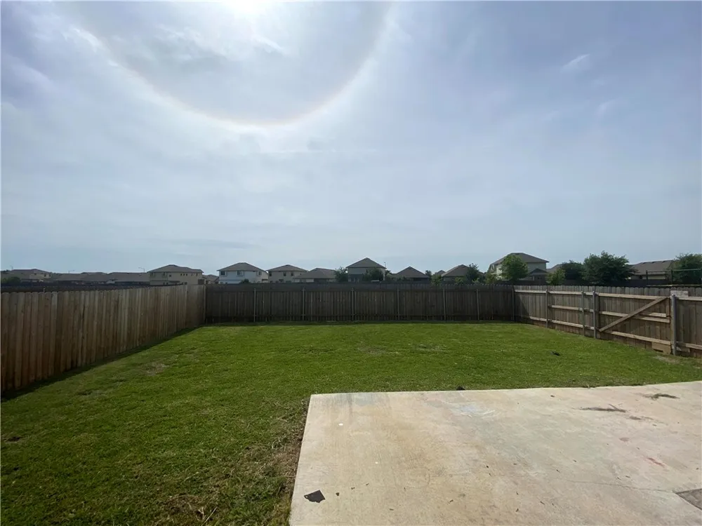 12817 Chime Drive Manor, TX 78653