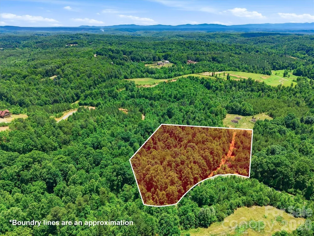 602 Low Valley Way #602 Lenoir, NC 28645