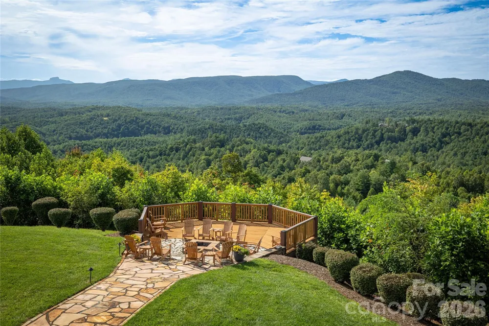 602 Low Valley Way #602 Lenoir, NC 28645