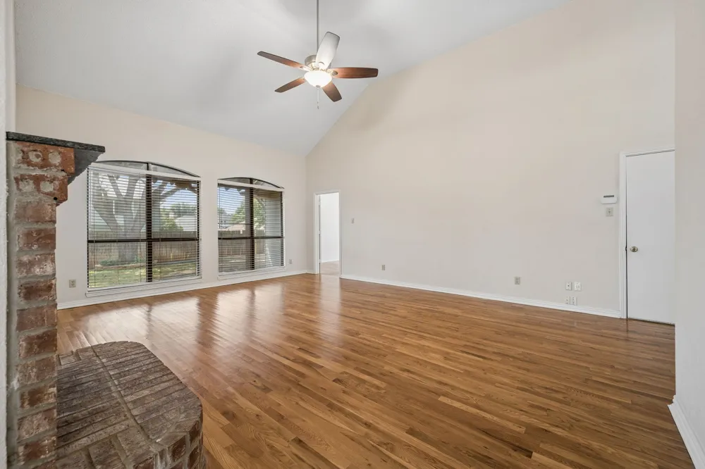 2612 Fountainview Drive Corinth, TX 76210