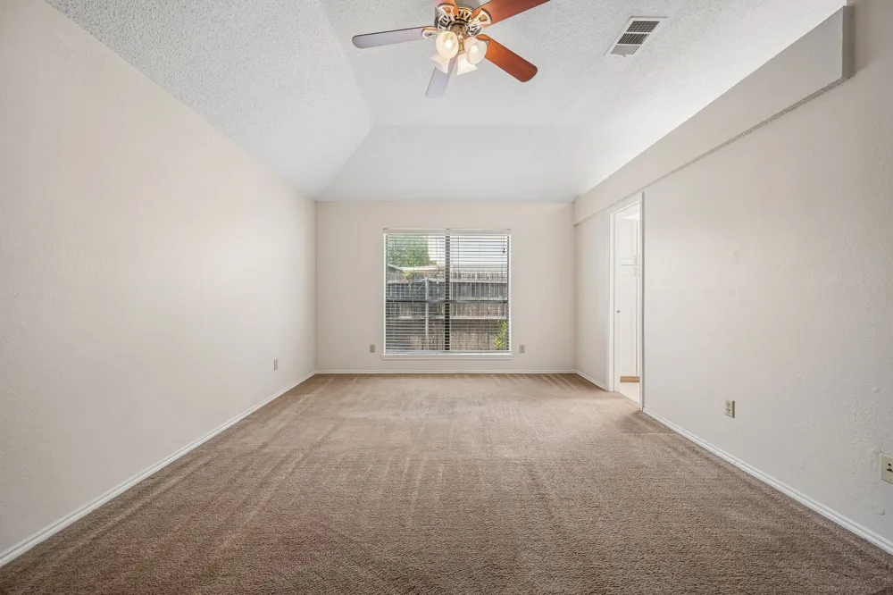 2612 Fountainview Drive Corinth, TX 76210