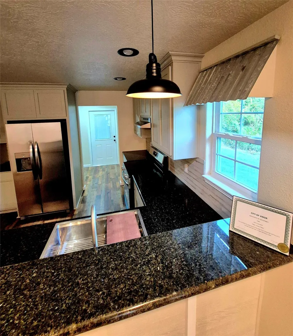 410 S Tannahill Street Vidor, TX 77662