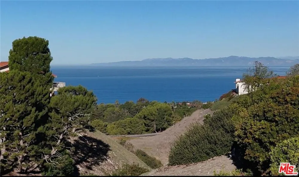 1417 Via Coronel Palos Verdes Estates, CA 90274