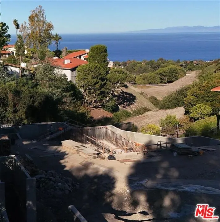 1417 Via Coronel Palos Verdes Estates, CA 90274