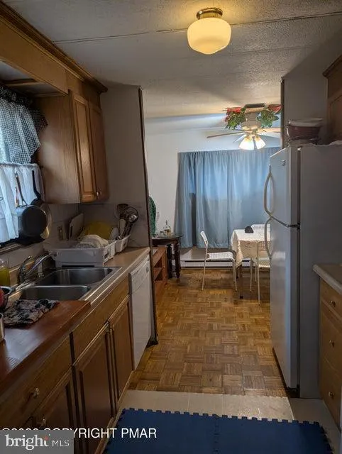 1514 CLOVER ROAD Long Pond, PA 18334