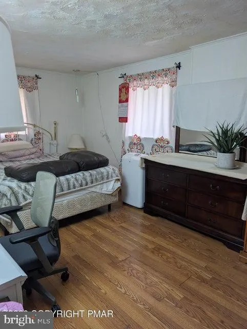 1514 CLOVER ROAD Long Pond, PA 18334