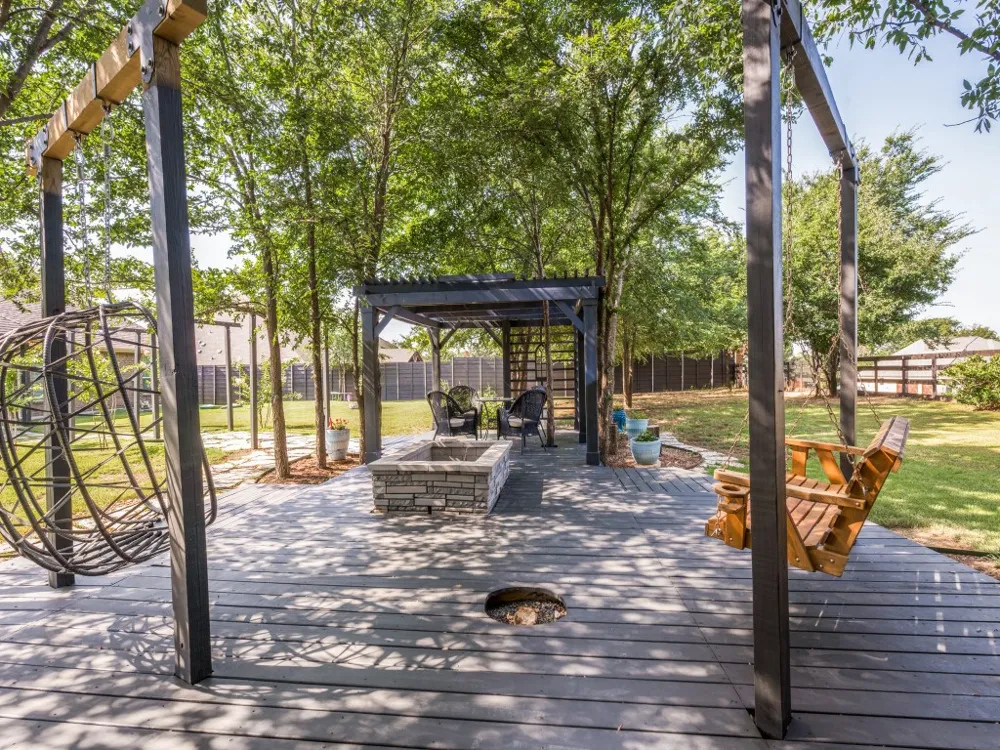 102 White Oak Drive Krugerville, TX 76227