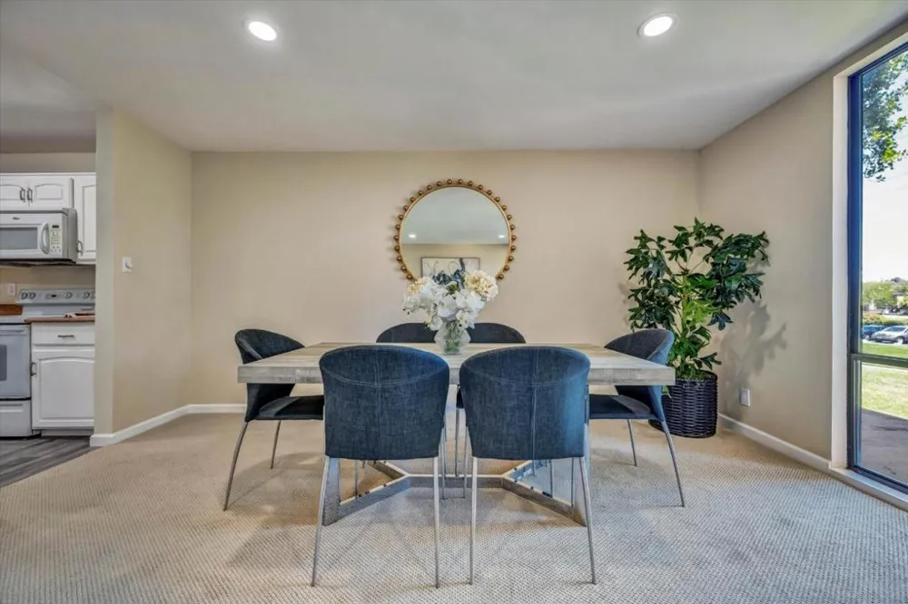 1170 Foster City Boulevard #107 Foster City, CA 94404