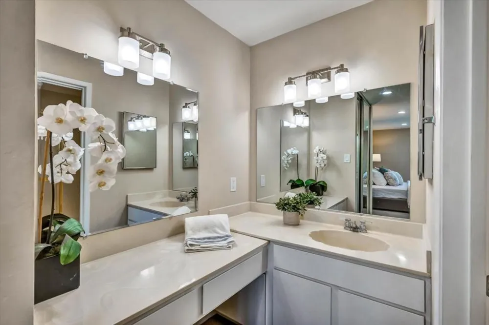 1170 Foster City Boulevard #107 Foster City, CA 94404