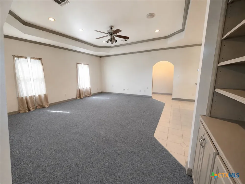 2450 W Amity Road Salado, TX 76571