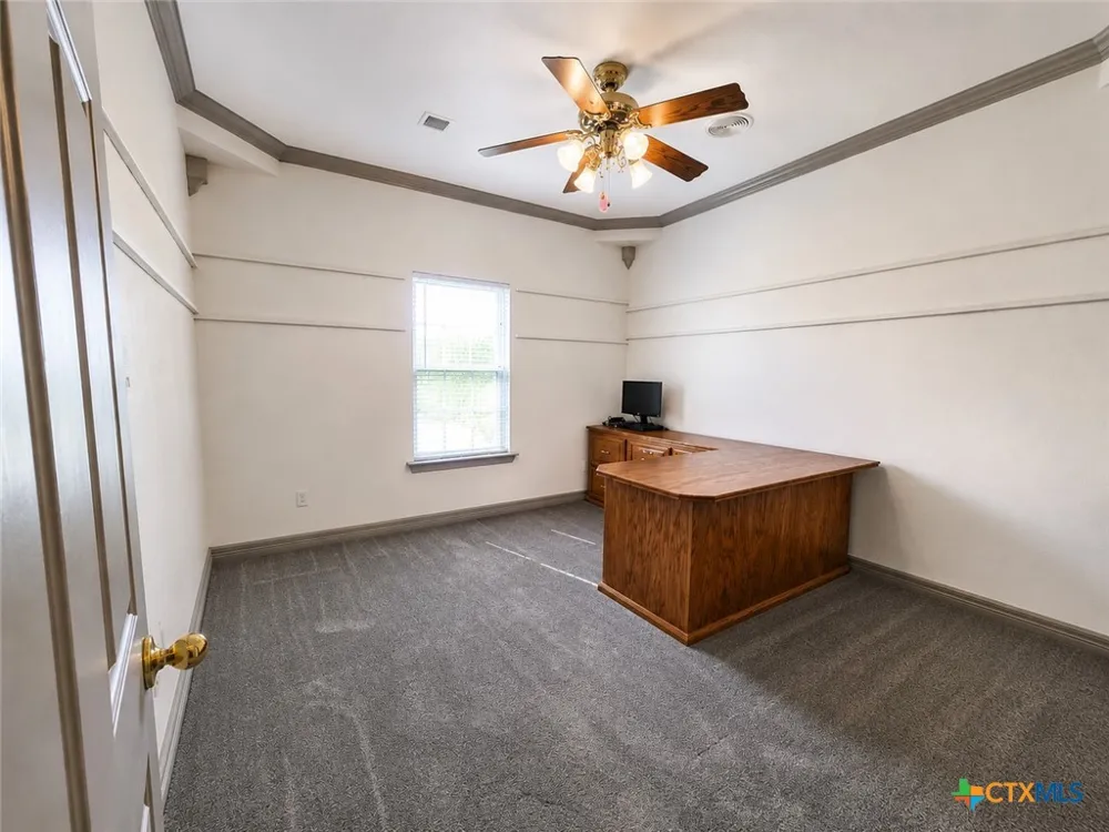 2450 W Amity Road Salado, TX 76571
