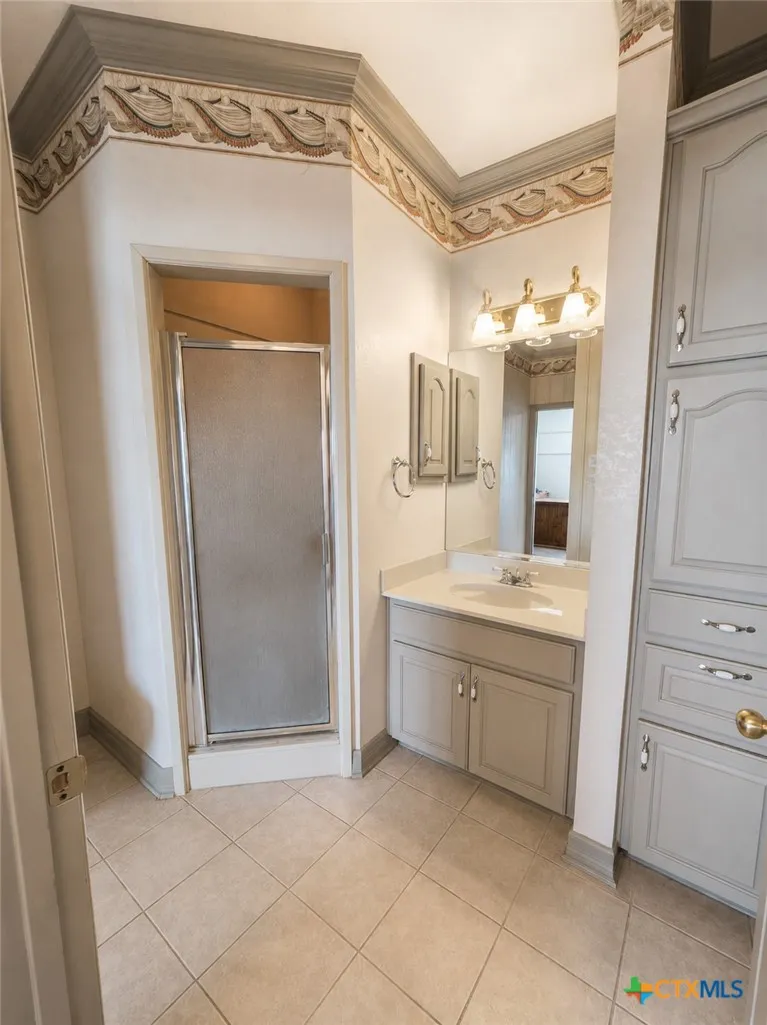 2450 W Amity Road Salado, TX 76571