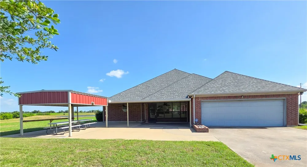 2450 W Amity Road Salado, TX 76571