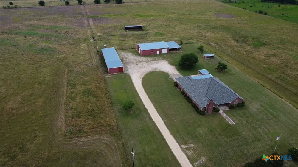 2450 W Amity Road Salado, TX 76571