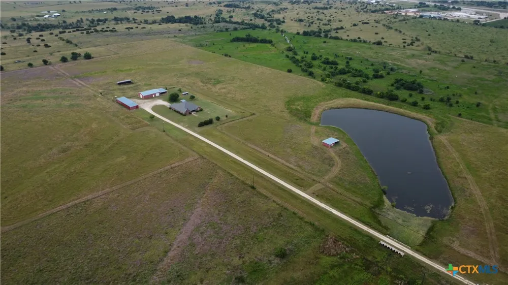 2450 W Amity Road Salado, TX 76571
