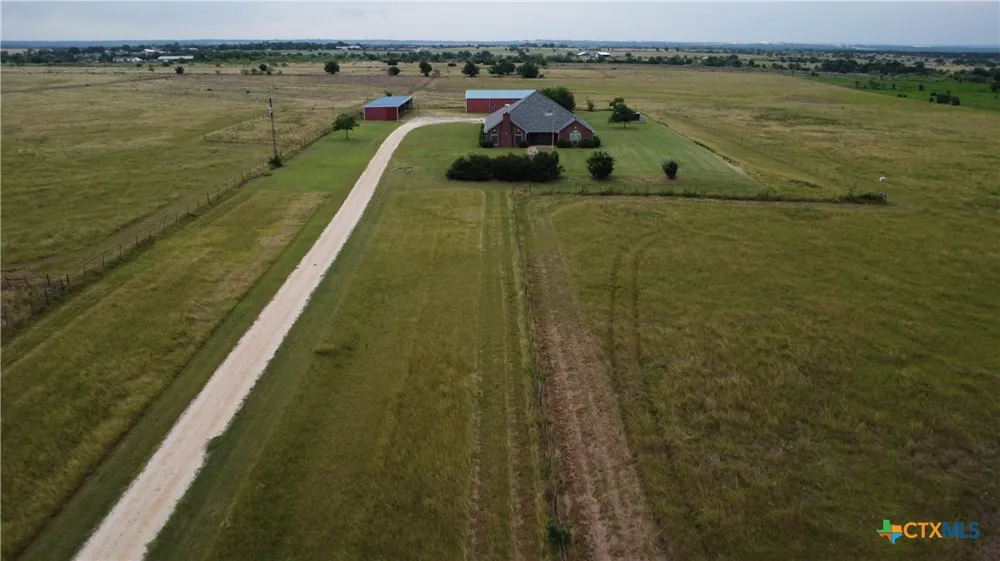 2450 W Amity Road Salado, TX 76571