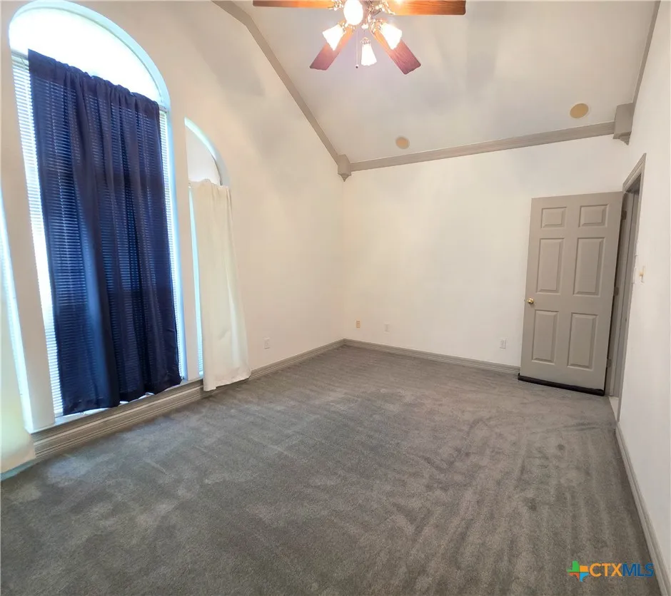 2450 W Amity Road Salado, TX 76571