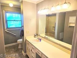 1524 Holly Circle Wilkesboro, NC 28697