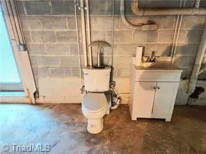 1524 Holly Circle Wilkesboro, NC 28697