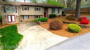 1524 Holly Circle Wilkesboro, NC 28697