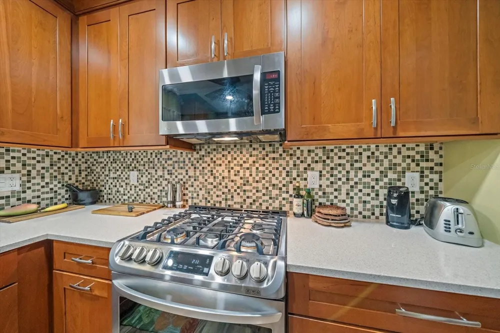 2462 CLEMATIS STREET Sarasota, FL 34239