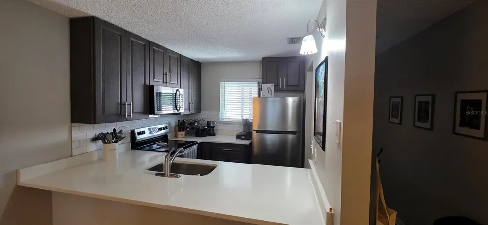 39132 COUNTY ROAD 54 #2048 Zephyrhills, FL 33542