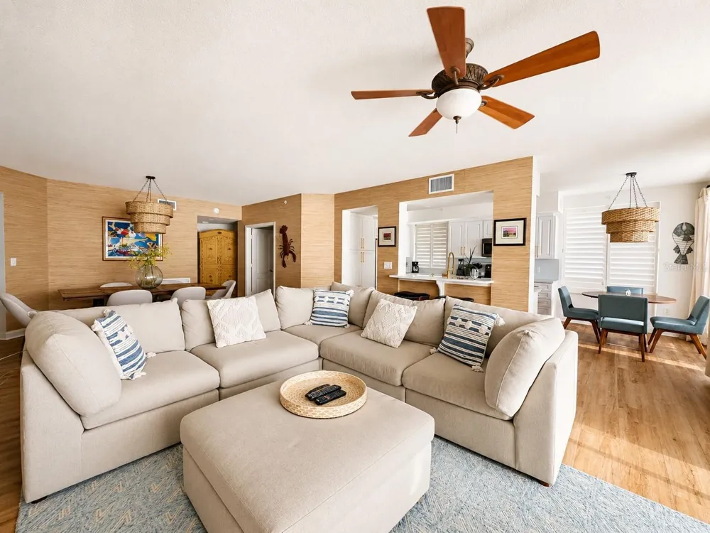 10 PAPAYA STREET #901 Clearwater Beach, FL 33767