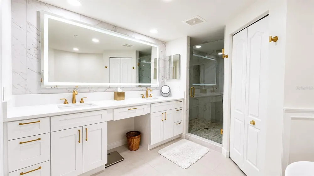 10 PAPAYA STREET #901 Clearwater Beach, FL 33767