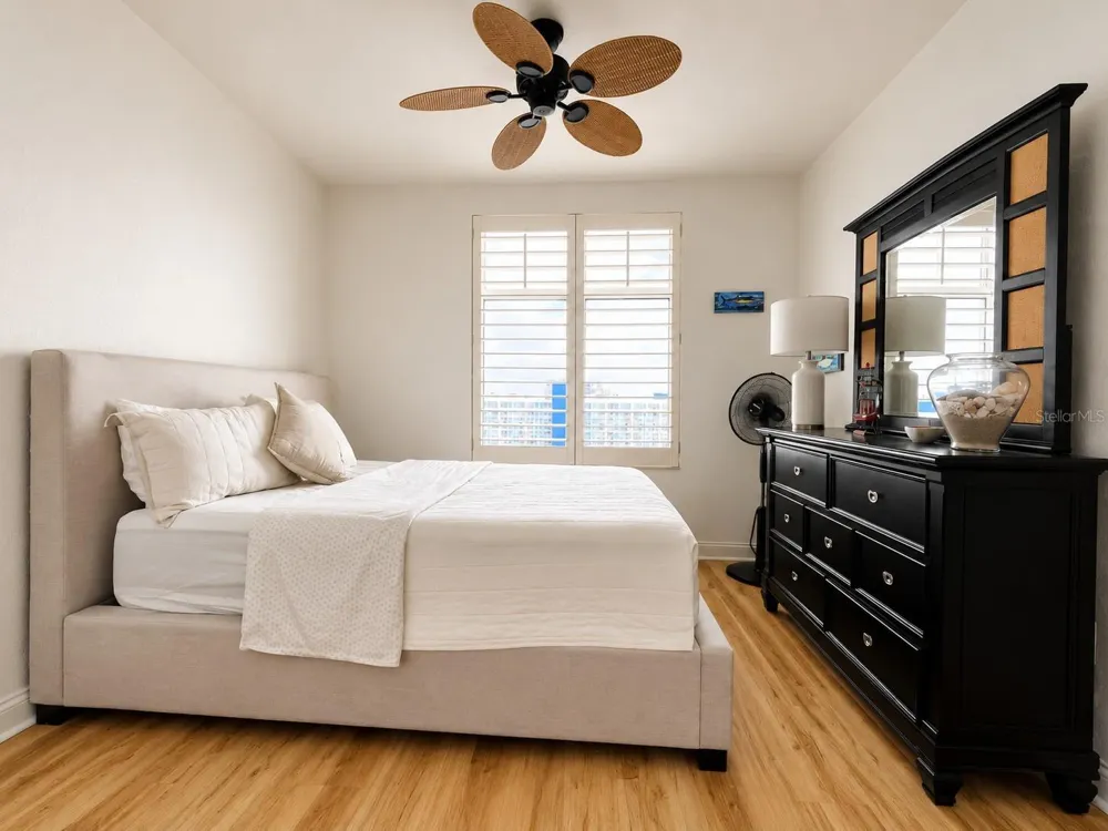 10 PAPAYA STREET #901 Clearwater Beach, FL 33767