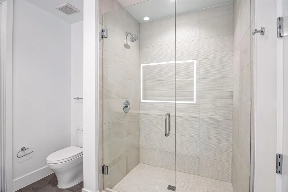 808 Crawford Street #4102 Houston, TX 77010