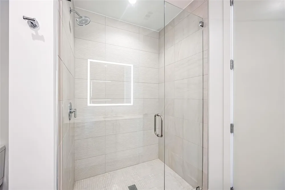 808 Crawford Street #4102 Houston, TX 77010