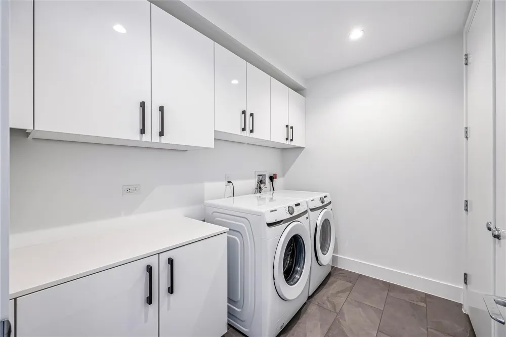 808 Crawford Street #4102 Houston, TX 77010