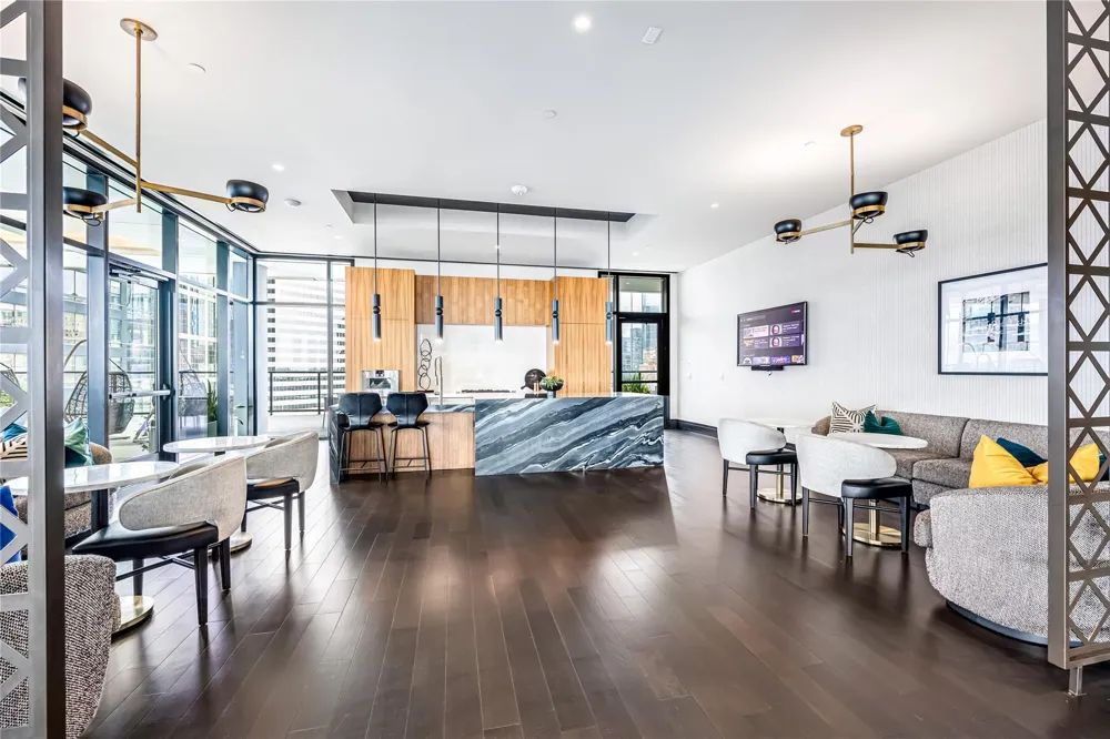 808 Crawford Street #4102 Houston, TX 77010