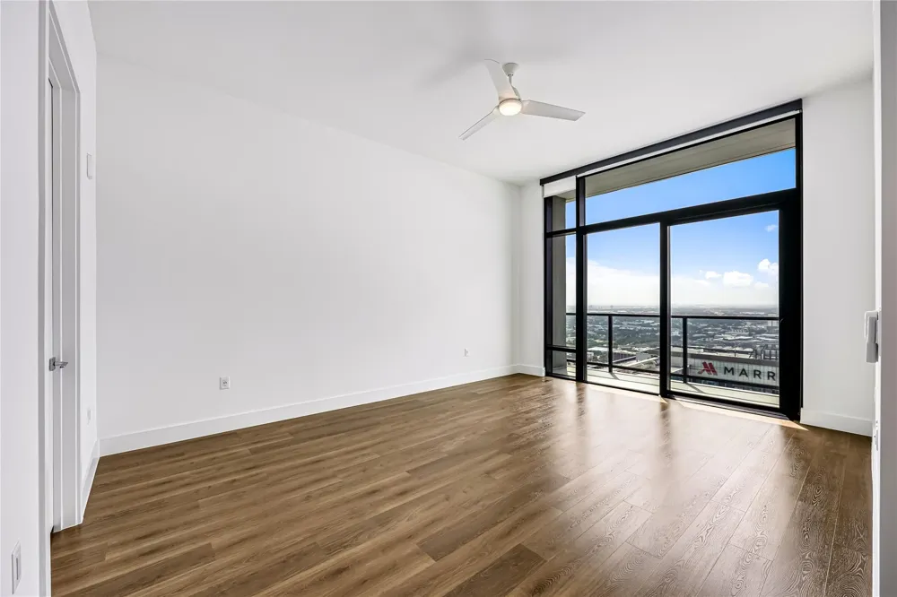 808 Crawford Street #4102 Houston, TX 77010
