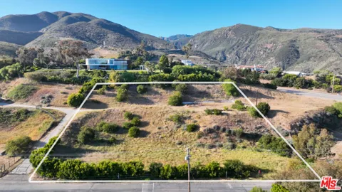 5923 Cavalleri Road