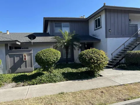 3425 Seabreeze Walk