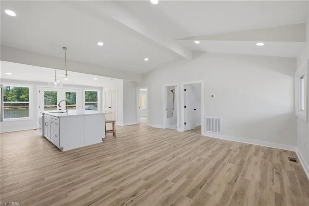 2516 Riverview Road Lexington, NC 27292