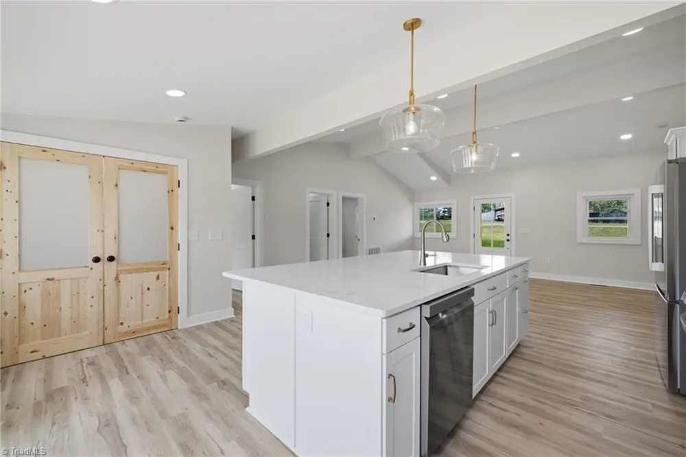 2516 Riverview Road Lexington, NC 27292