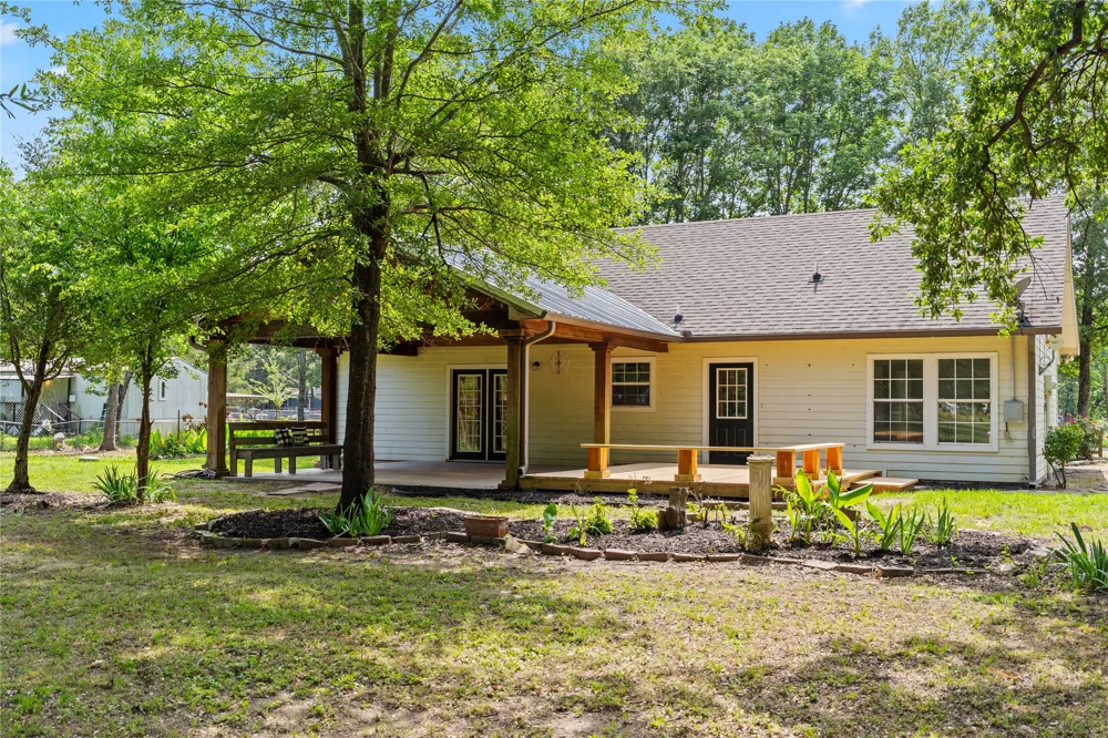 109 Rs County Road 3319 Emory, TX 75440