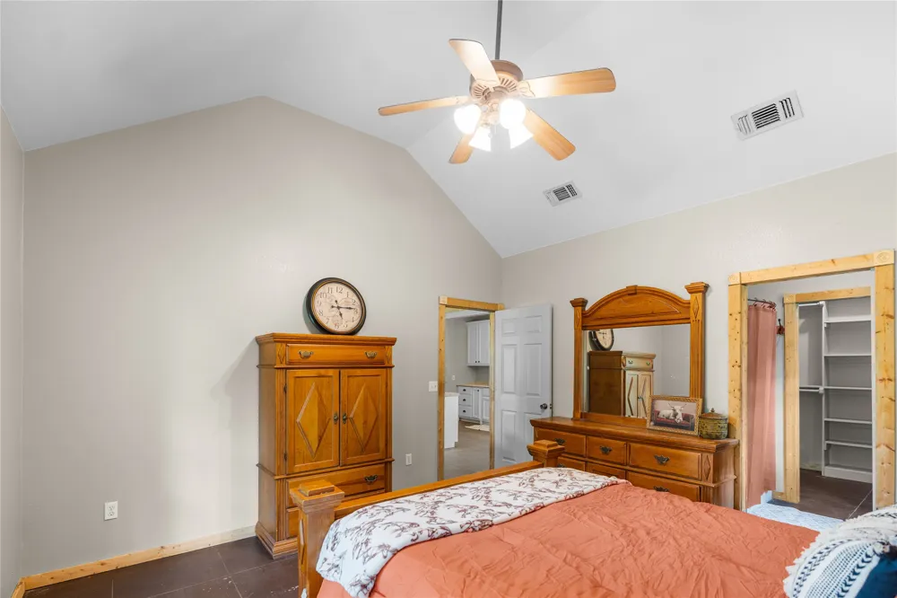 109 Rs County Road 3319 Emory, TX 75440
