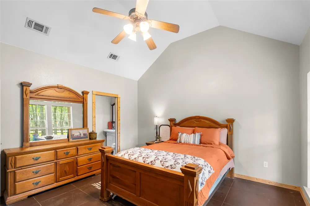 109 Rs County Road 3319 Emory, TX 75440