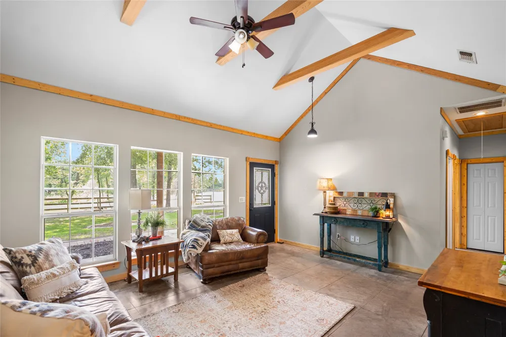109 Rs County Road 3319 Emory, TX 75440