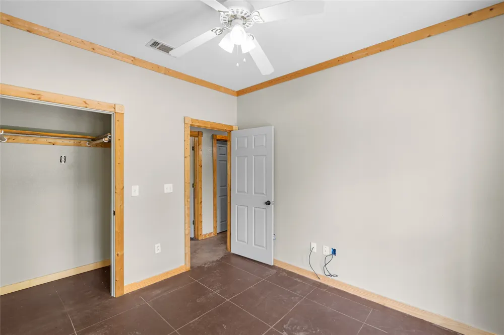 109 Rs County Road 3319 Emory, TX 75440