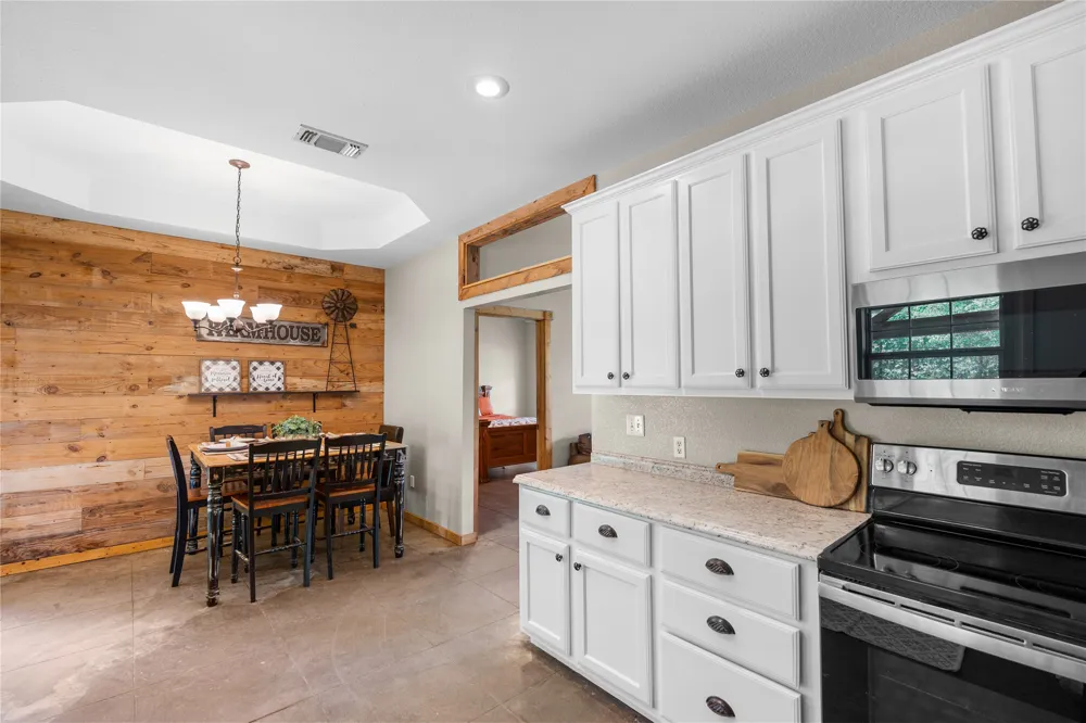 109 Rs County Road 3319 Emory, TX 75440