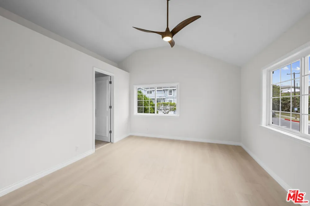 7861 W 80th Street Playa del Rey, CA 90293