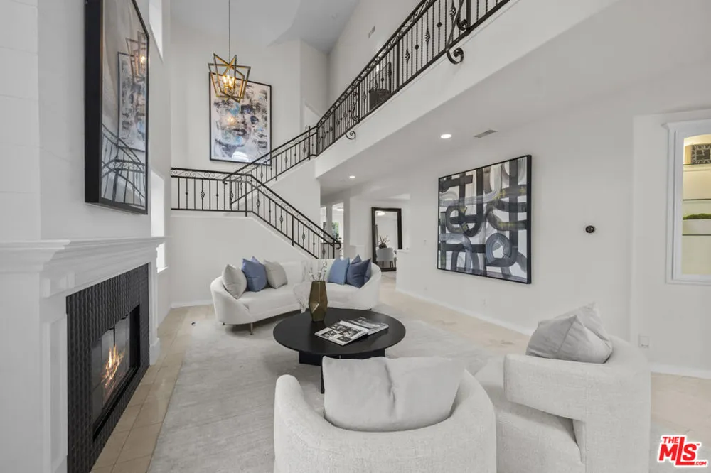 7861 W 80th Street Playa del Rey, CA 90293