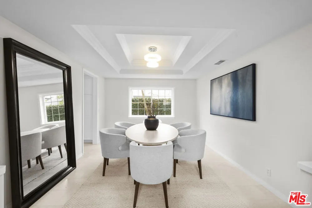 7861 W 80th Street Playa del Rey, CA 90293