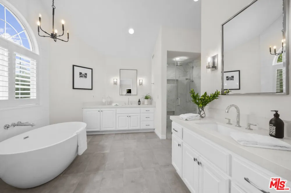 7861 W 80th Street Playa del Rey, CA 90293