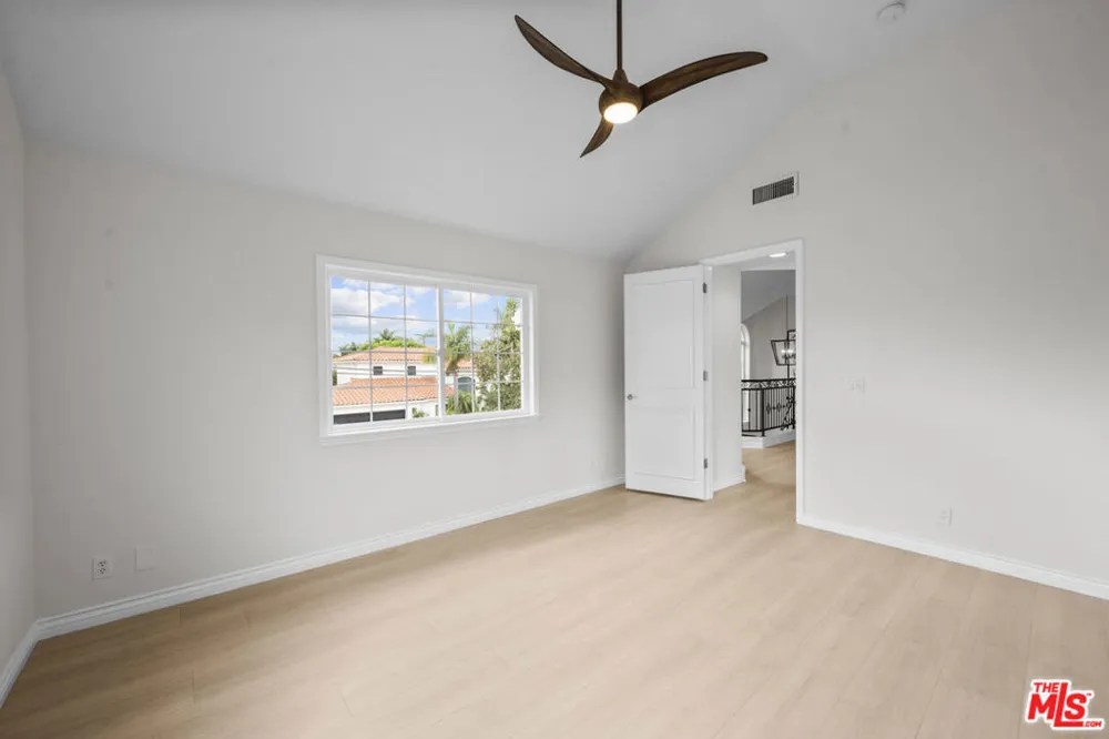 7861 W 80th Street Playa del Rey, CA 90293